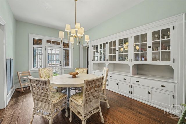 27 E 49th Street, Savannah, GA 31405