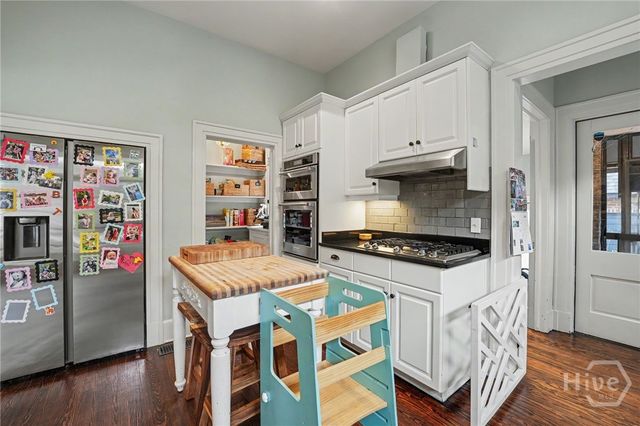 27 E 49th Street, Savannah, GA 31405