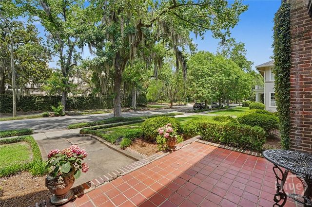 27 E 49th Street, Savannah, GA 31405