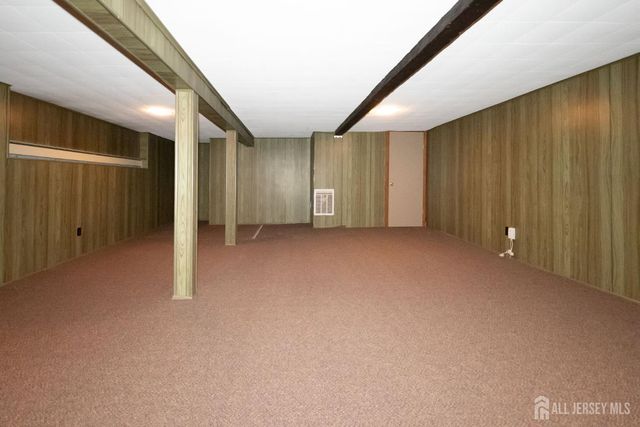 976 Maltby Avenue, South Plainfield, NJ 07080