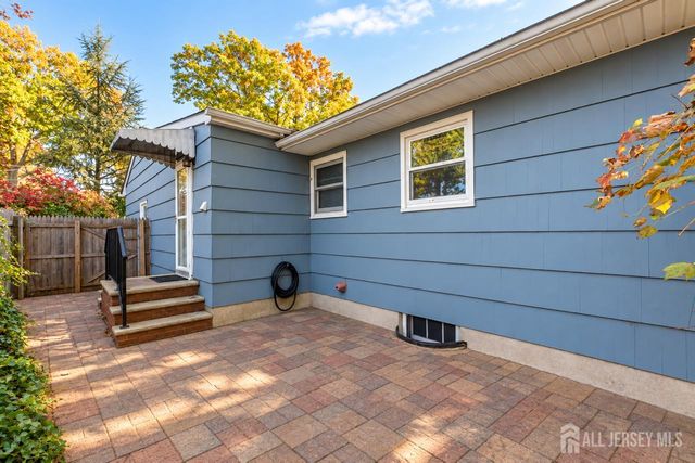 976 Maltby Avenue, South Plainfield, NJ 07080
