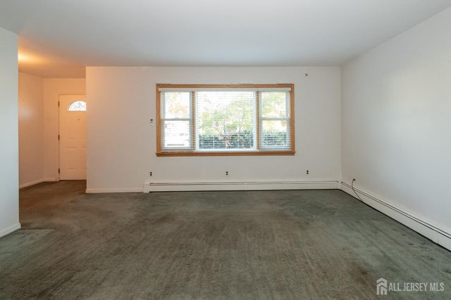 976 Maltby Avenue, South Plainfield, NJ 07080