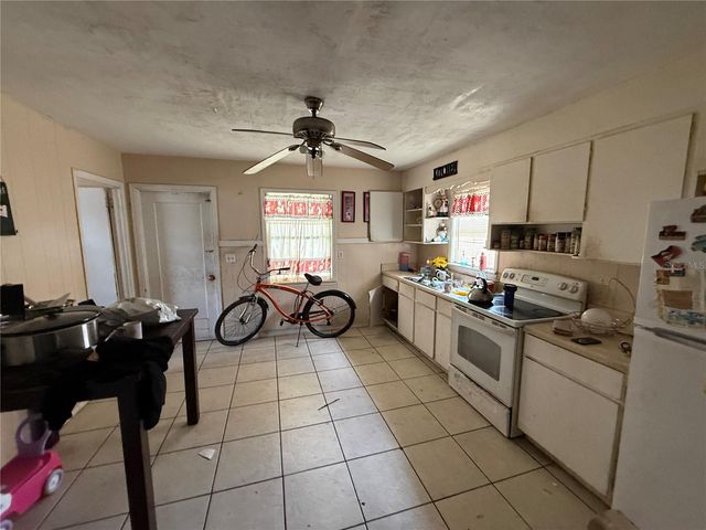1013 N RUTH AVENUE, Lakeland, FL 33805