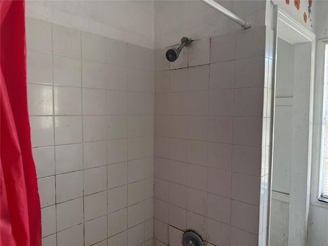 1013 N RUTH AVENUE, Lakeland, FL 33805