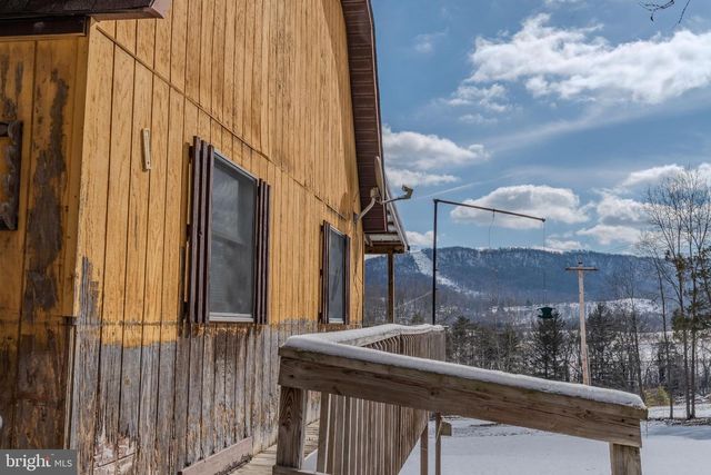 21697 VIEW DR, Three Springs, PA 17264