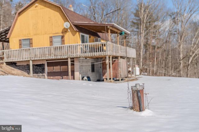 21697 VIEW DR, Three Springs, PA 17264