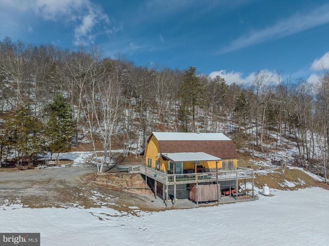 21697 VIEW DR, Three Springs, PA 17264