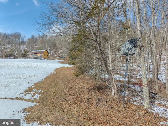 21697 VIEW DR, Three Springs, PA 17264