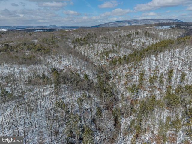 21697 VIEW DR, Three Springs, PA 17264