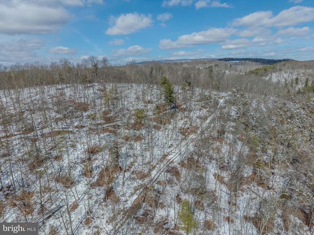 21697 VIEW DR, Three Springs, PA 17264