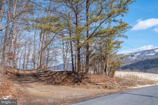 21697 VIEW DR, Three Springs, PA 17264