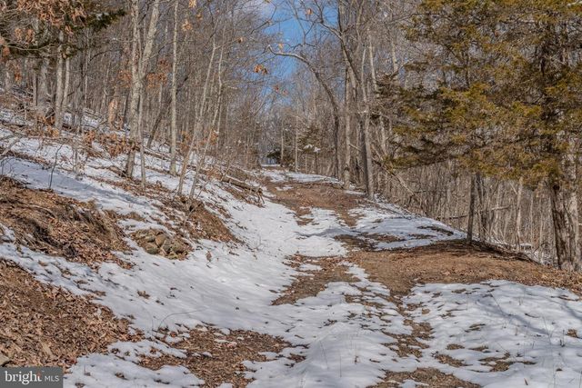 21697 VIEW DR, Three Springs, PA 17264