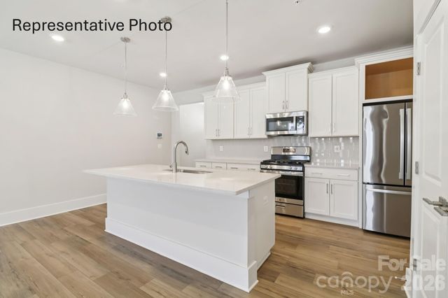 1433 Twin Leaf Road, Fort Mill, SC 29715