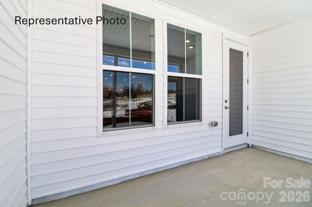 1433 Twin Leaf Road, Fort Mill, SC 29715