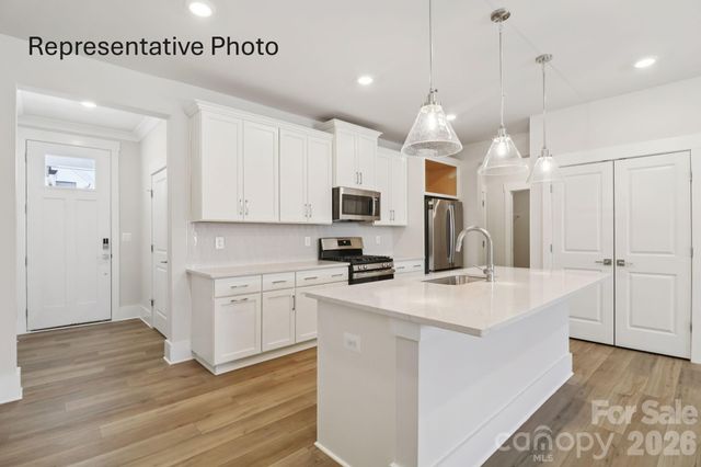 1433 Twin Leaf Road, Fort Mill, SC 29715