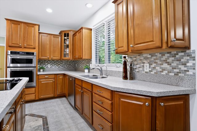9330 E Timberline Drive, Indianapolis, IN 46256