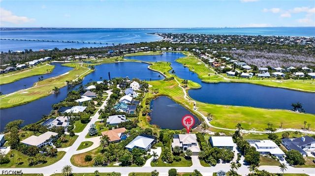 9066 Mockingbird DR, Sanibel, FL 33957