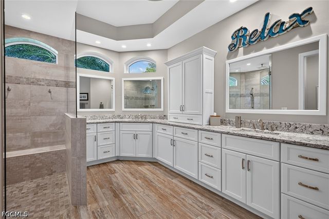 9066 Mockingbird DR, Sanibel, FL 33957
