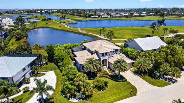 9066 Mockingbird DR, Sanibel, FL 33957