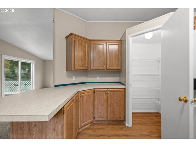 16300 Se HIGHWAY 224 8, Damascus, OR 97089