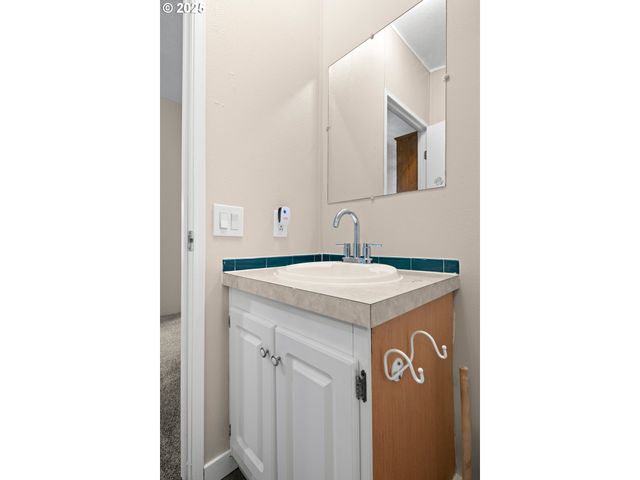 16300 Se HIGHWAY 224 8, Damascus, OR 97089