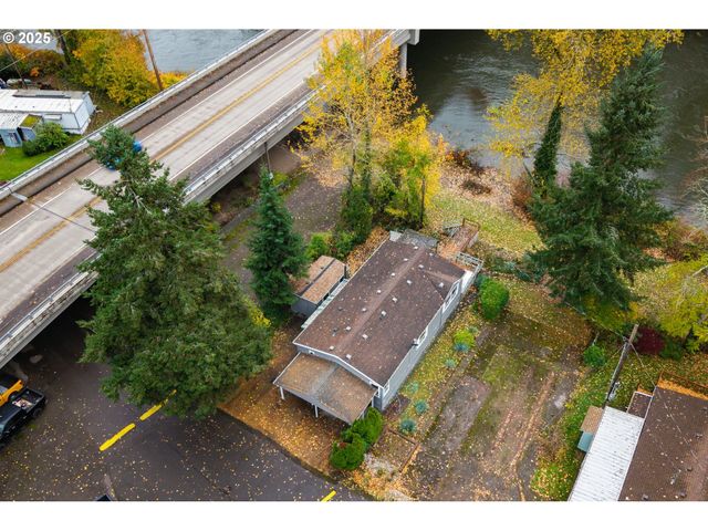 16300 Se HIGHWAY 224 8, Damascus, OR 97089