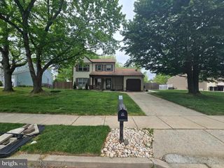 15 BRAEMAR AVENUE, Blackwood, NJ 08012