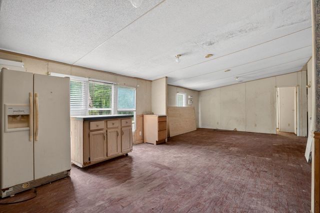 18265 Split Oak Circle, New Caney, TX 77357