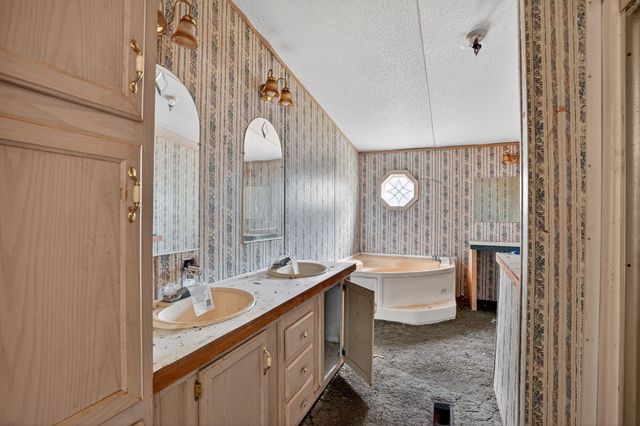 18265 Split Oak Circle, New Caney, TX 77357