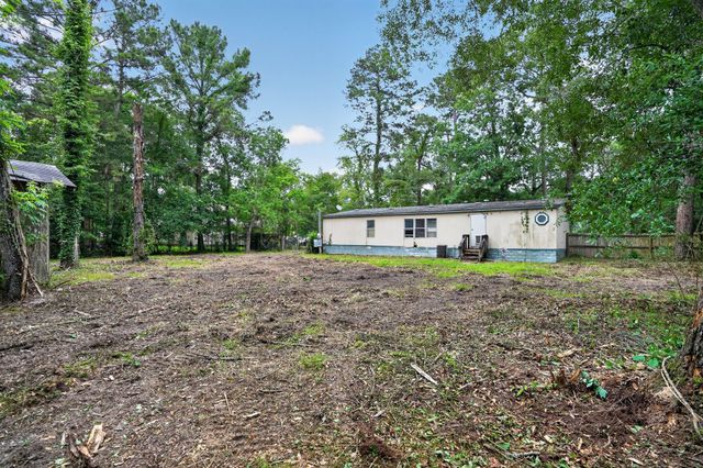18265 Split Oak Circle, New Caney, TX 77357