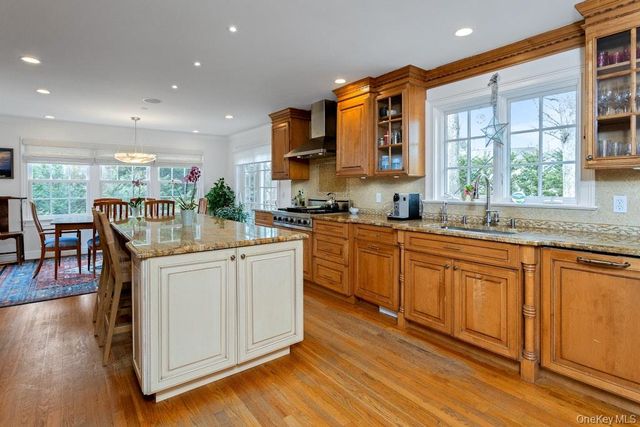 34 Hemlock Drive, Sleepy Hollow, NY 10591