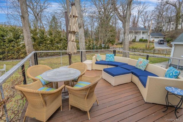 34 Hemlock Drive, Sleepy Hollow, NY 10591