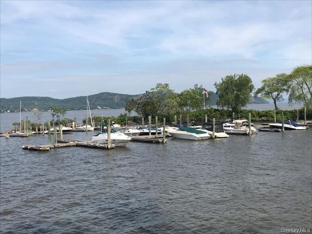 34 Hemlock Drive, Sleepy Hollow, NY 10591