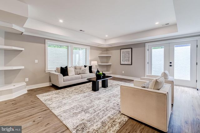 506 KINGSLEY RD SW, Vienna, VA 22180