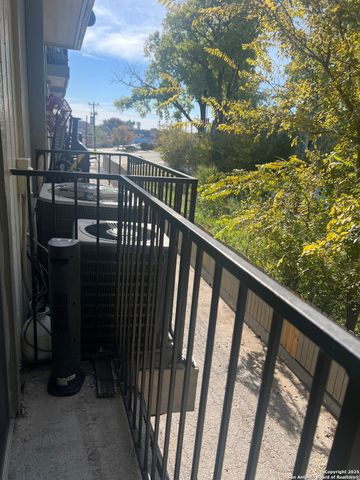 6611 Southpoint St Apt 119, San Antonio, TX 78229