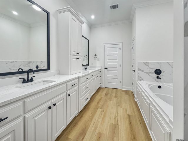 41106 Garden Ct, Gonzales, LA 70737