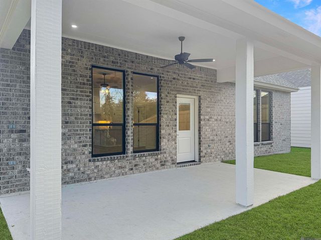 41106 Garden Ct, Gonzales, LA 70737