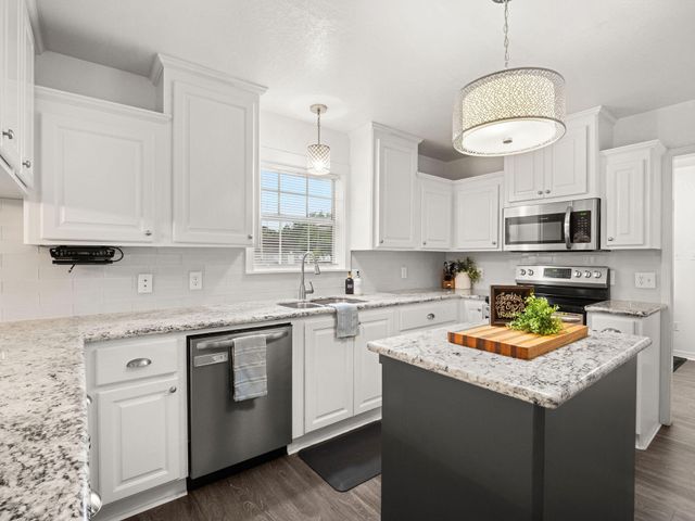 1656 Jeane Chapel, Leesville, LA 71446