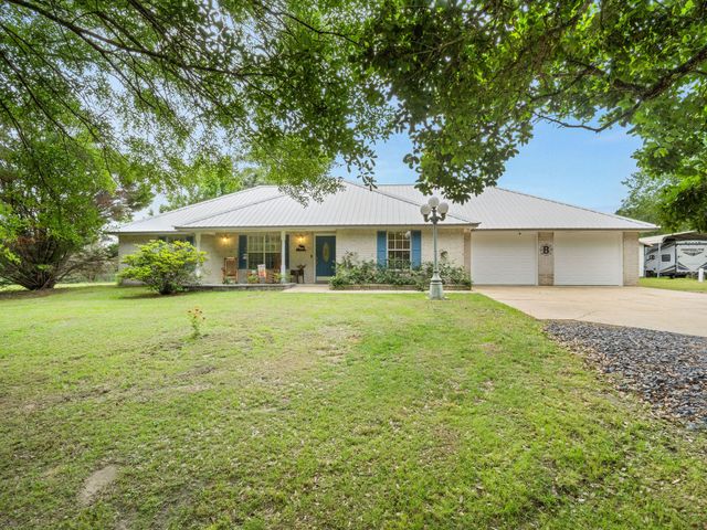 1656 Jeane Chapel, Leesville, LA 71446