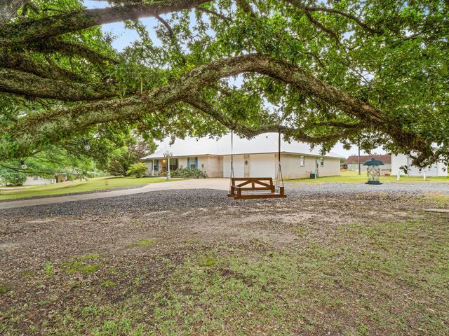 1656 Jeane Chapel, Leesville, LA 71446