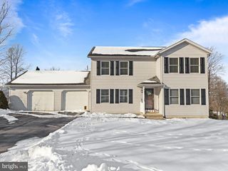 229 COCHISE TRL, Lock Haven, PA 17745