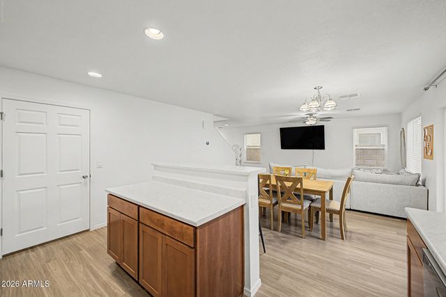1967 E DON CARLOS Avenue 1006, Tempe, AZ 85281