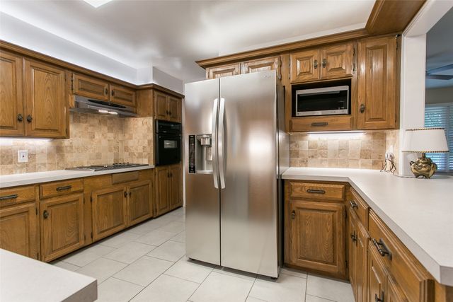 2803 Costa Mesa Drive, Dallas, TX 75228