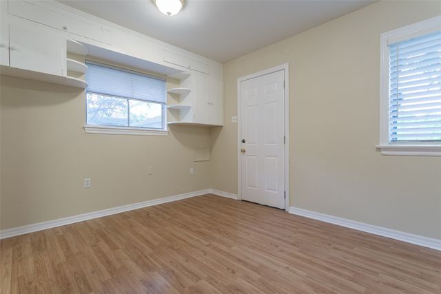 2803 Costa Mesa Drive, Dallas, TX 75228