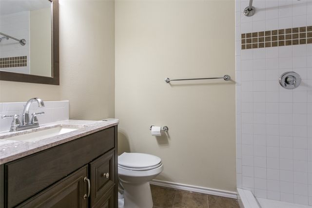 2803 Costa Mesa Drive, Dallas, TX 75228