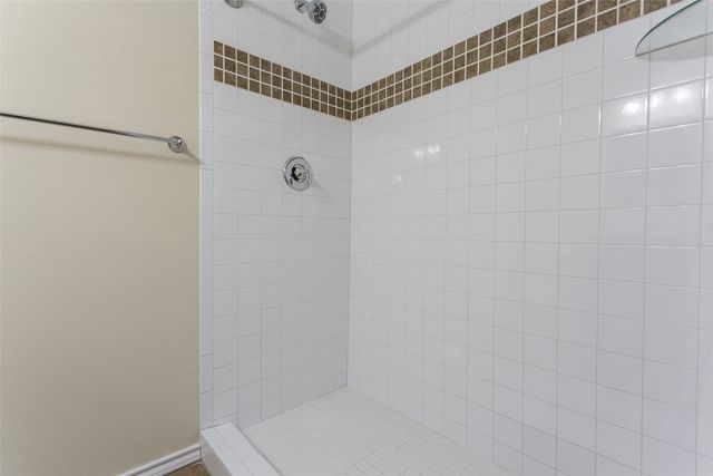 2803 Costa Mesa Drive, Dallas, TX 75228