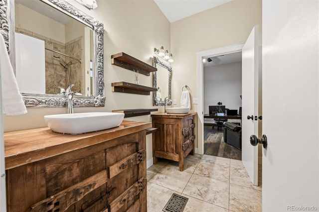 45330 Valdonna Circle, Bennett, CO 80102