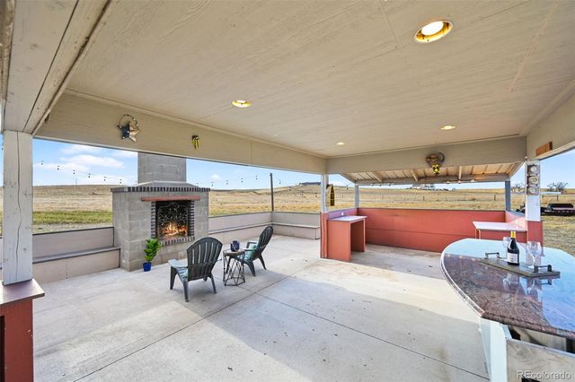 45330 Valdonna Circle, Bennett, CO 80102