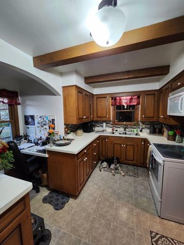 304 S LAKE STREET, Hustisford, WI 53034