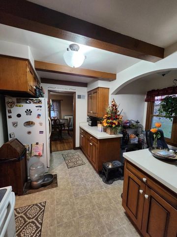 304 S LAKE STREET, Hustisford, WI 53034